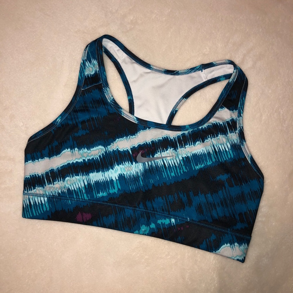 Nike pro sports bra